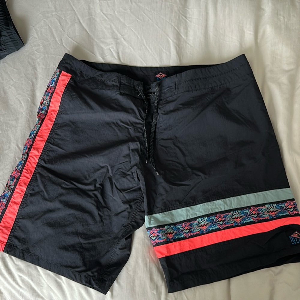 Men’s boardshorts